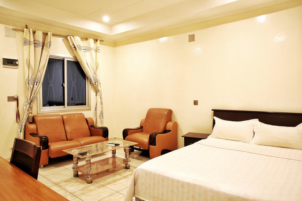 Shanghai Hotel NʼDjamena Eksteriør billede